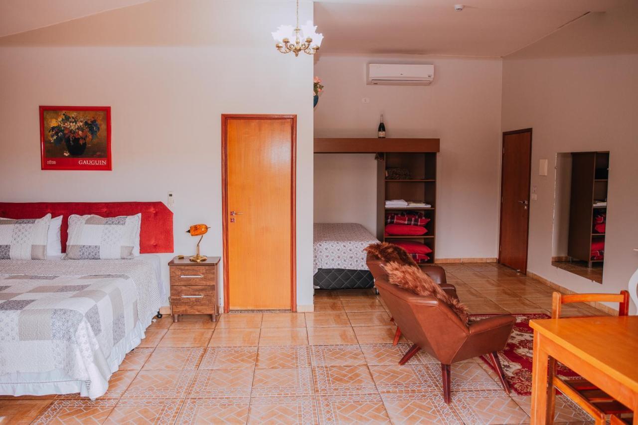 Pousada Beira Rio Итумбиара Екстериор снимка